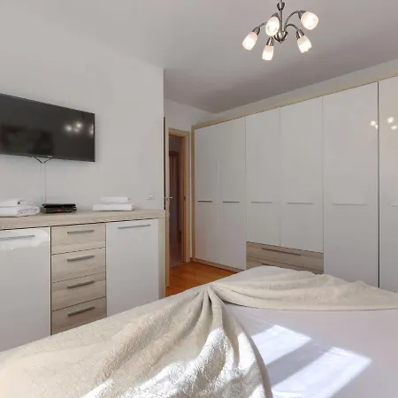 Krase By Interhome * Pula