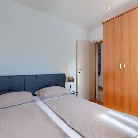 Krase By Interhome Pula