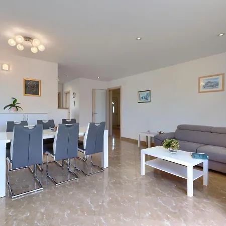 Krase By Interhome Apartamento