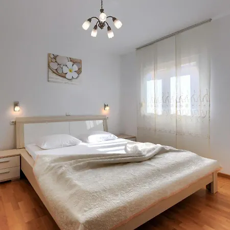 Apartamento Krase By Interhome Pula