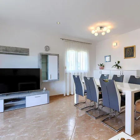 Apartment Krase By Interhome Pula